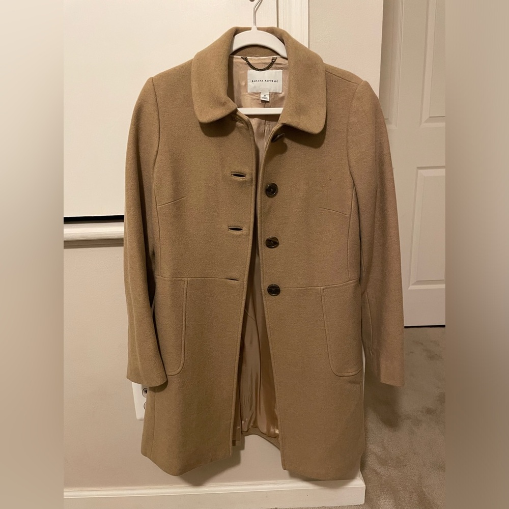 Banana Republic Wool Coat - Size M - Tan *Excellent Condition*